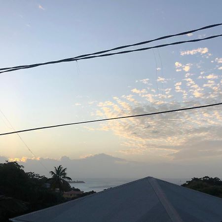 Elegant Rays Apartment- Golf Course , Grenada 格兰德 外观 照片