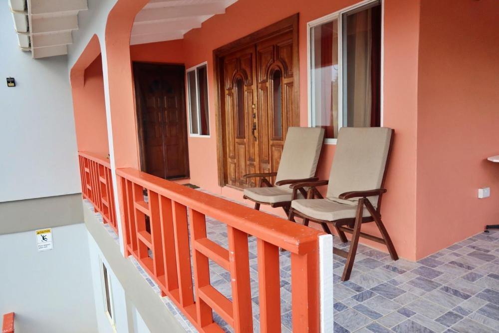 Elegant Rays Apartment- Golf Course , Grenada 格兰德 外观 照片